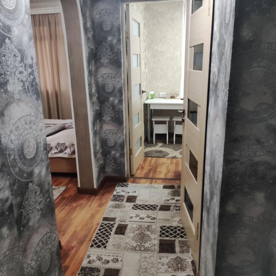 Комфортная Квартира Для 2Х Персон Apartman Biskek Kültér fotó