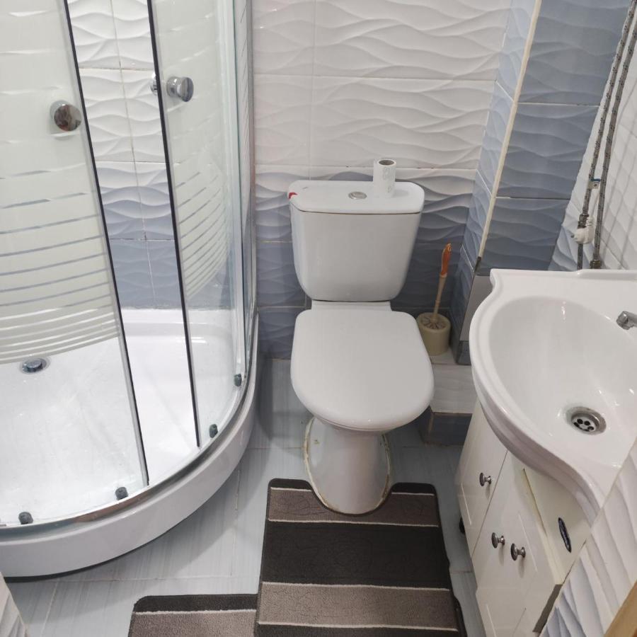 Комфортная Квартира Для 2Х Персон Apartman Biskek Kültér fotó