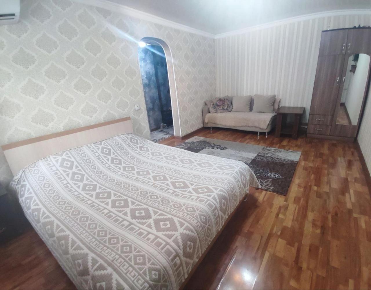 Комфортная Квартира Для 2Х Персон Apartman Biskek Kültér fotó